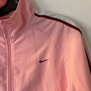 Retro Nike Windbreaker